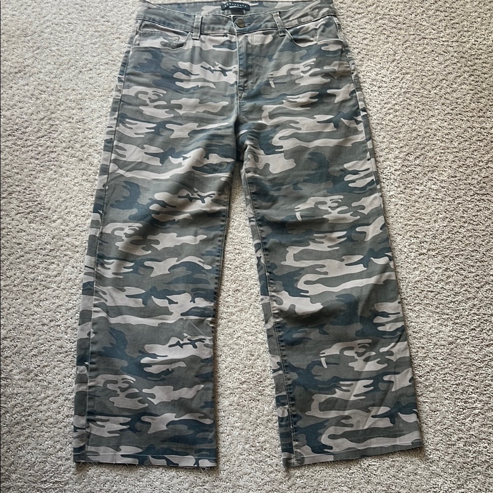 Sanctuary Camouflage Pants
